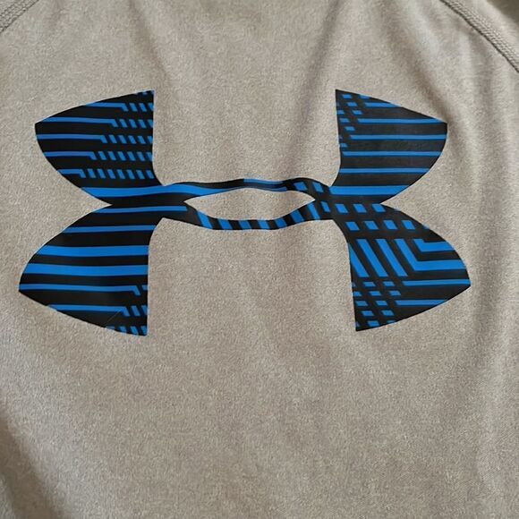 BOYS YOUTH MEDIUM UNDER ARMOUR SHIRT - Picture 2 of 10